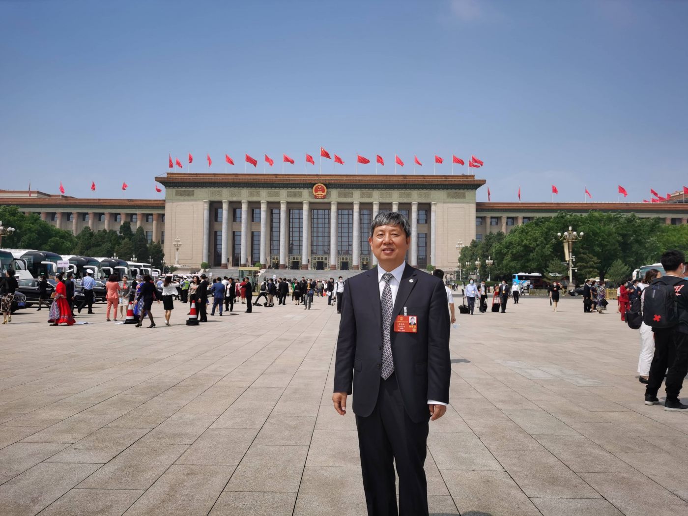 5. 全国人大代表、中国工程院院士、华亿体育(中国)科技委副主任、中国航空研究院副院长樊会涛